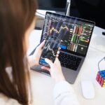 Як почати заробляти на криптовалюті: що потрібно знати перед першою інвестицією